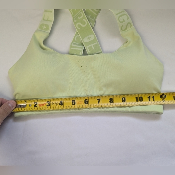 FIGS Underscrub Sports Bra Lime Green Size XS In GREAT Used Condition - Picture 9 of 10